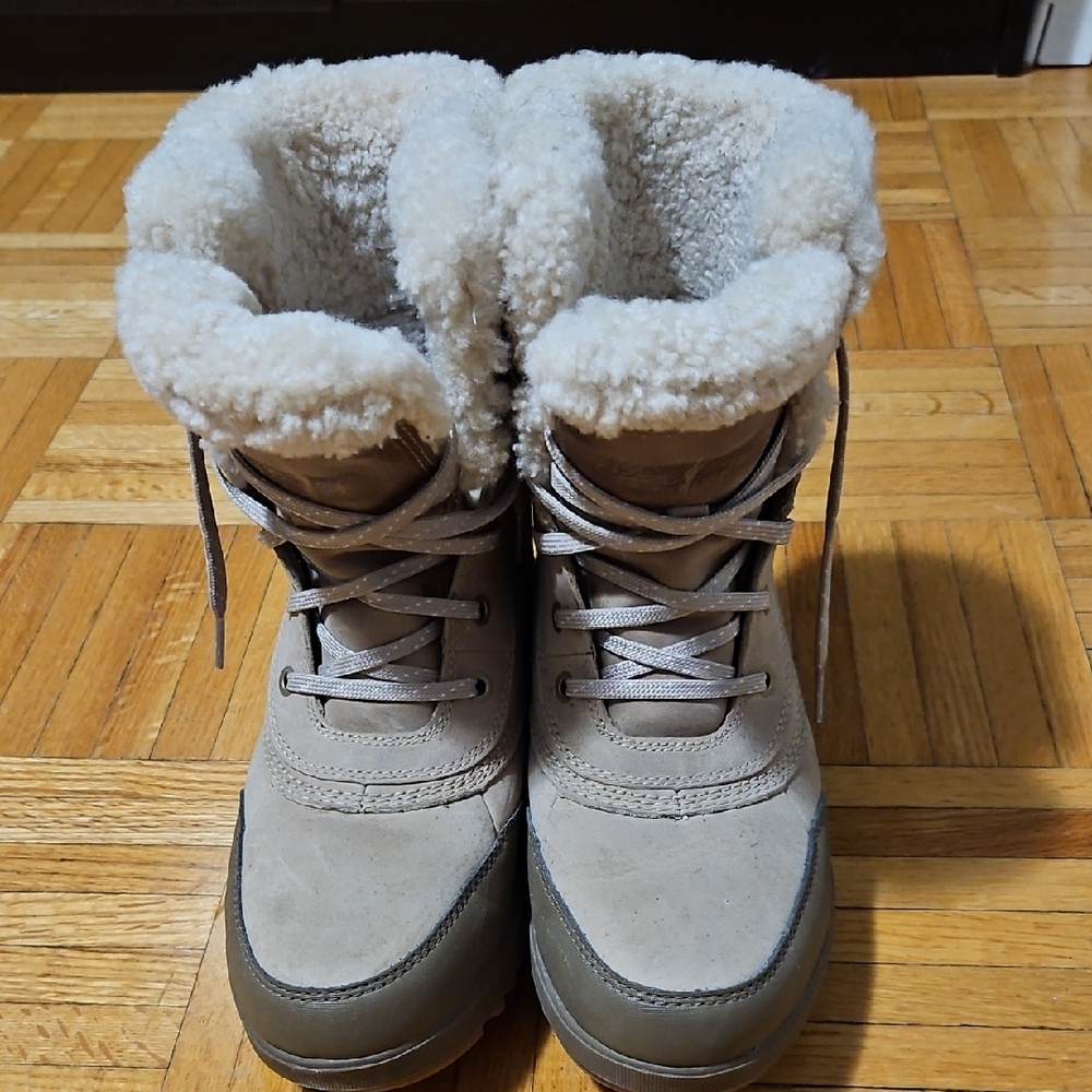 Sorel Women's Beige and Brown Winter Boots